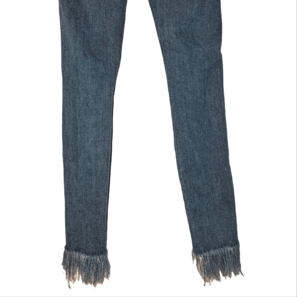 Good American Good Waist High Rise Frayed Fringe Distressed Hem Denim Jeans 4/27 - Picture 7 of 12